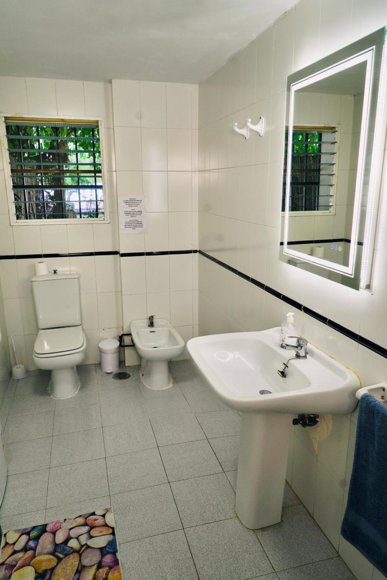 Estudio Adosado Con Jardin Y Parking Privado Alicante Bagian luar foto