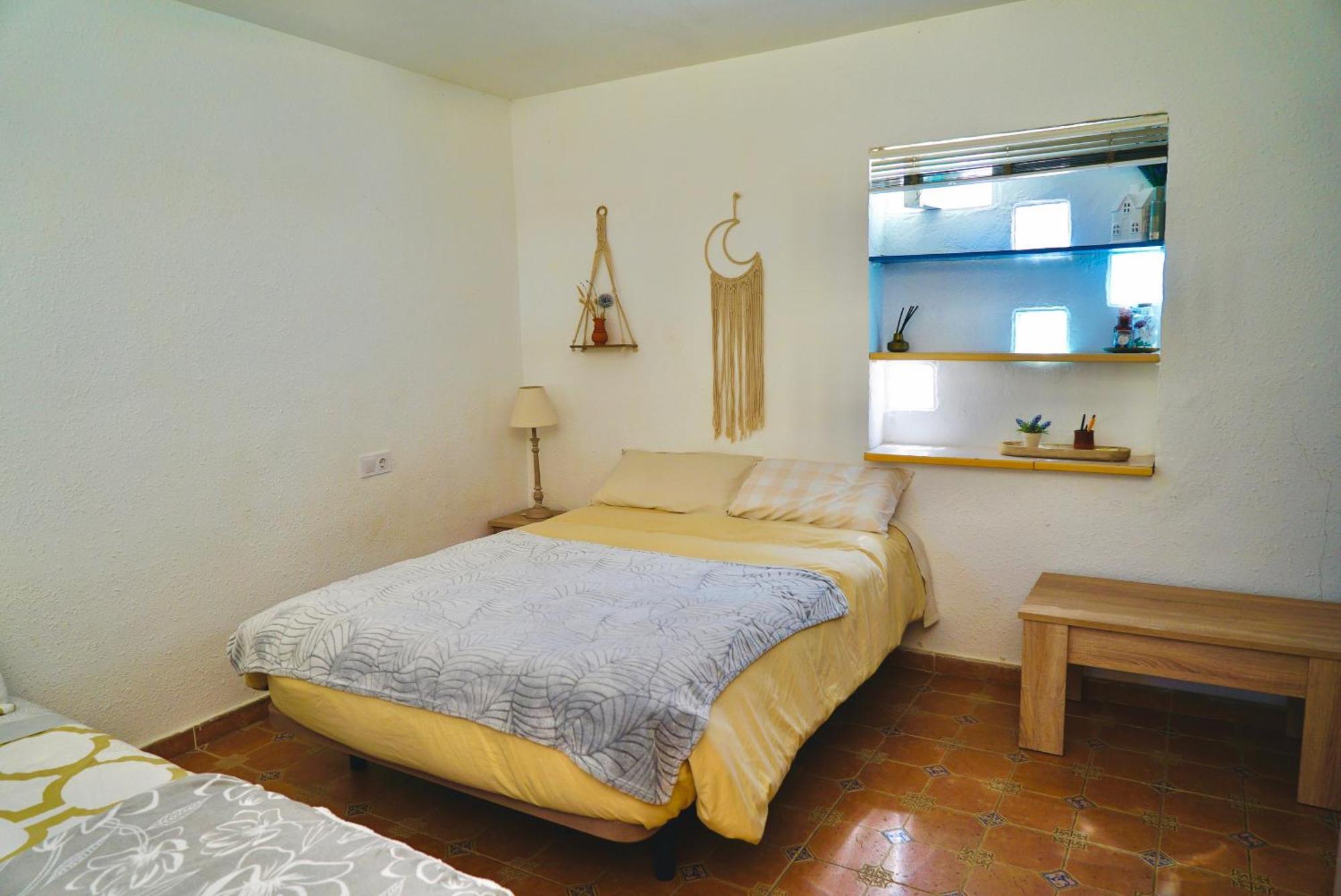 Estudio Adosado Con Jardin Y Parking Privado Alicante Bagian luar foto