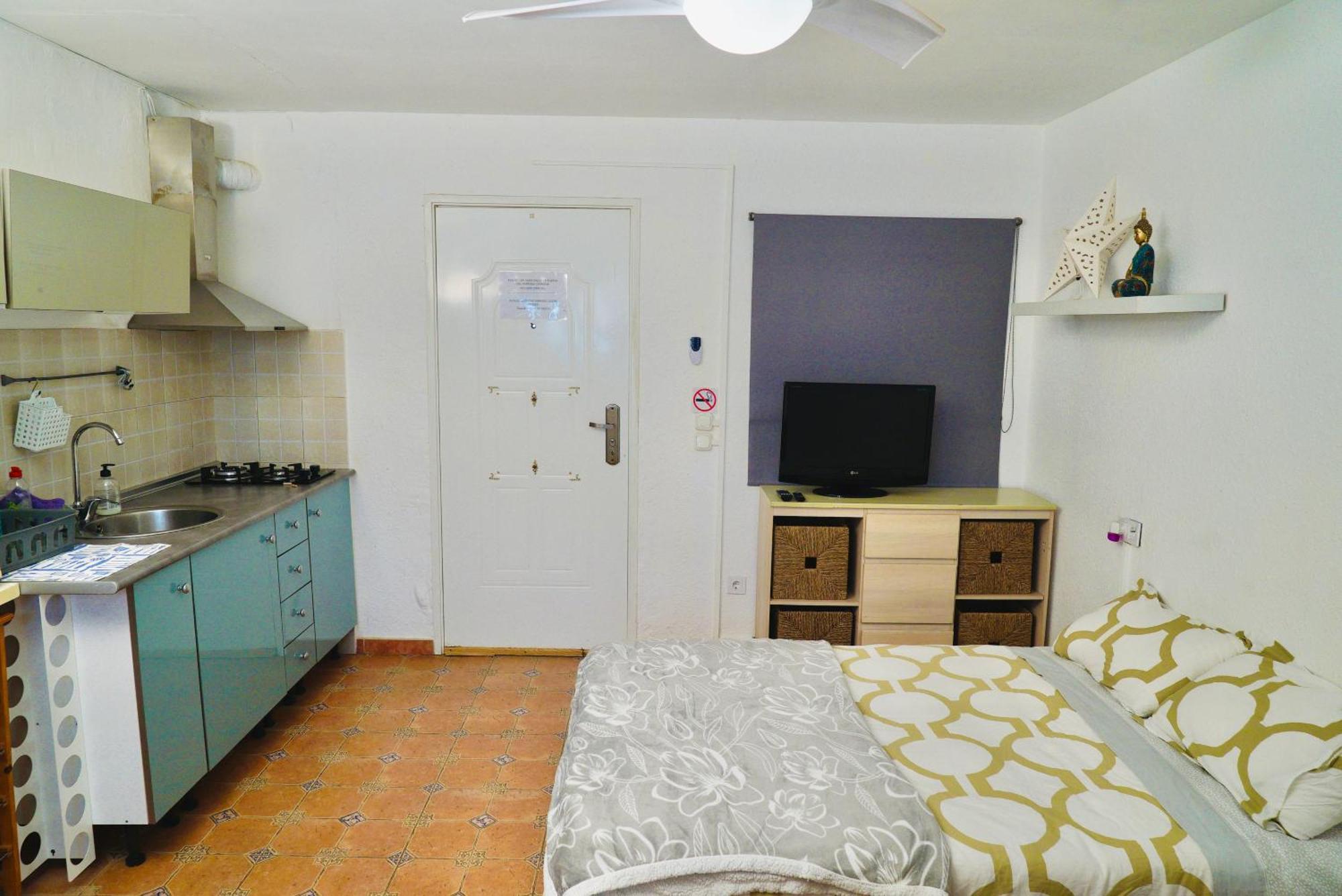 Estudio Adosado Con Jardin Y Parking Privado Alicante Bagian luar foto